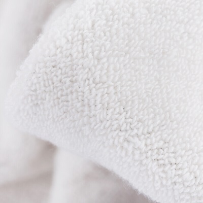 三利 精梳棉臻品素色绣字加厚大浴巾1条 70×140cm 柔软舒适吸水裹身巾 560克 白色绣字s415