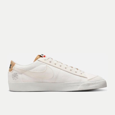 耐克（NIKE）男子运动鞋 BLAZER LOW ’77 PRM DV7231-001s477