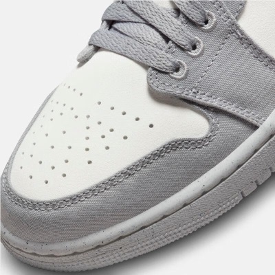 耐克（NIKE）AIR JORDAN 1 LOW SE AJ1 女子运动鞋 DV0426-012s477