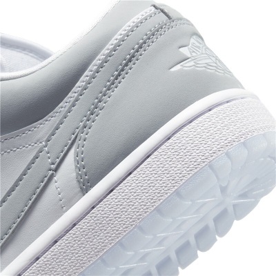 耐克（NIKE）AIR JORDAN 1 LOW AJ1 女子运动鞋刺绣板鞋 DC0774-105s477