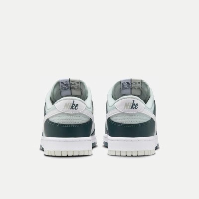 耐克（NIKE）DUNK LOW RETRO PRM 男子运动鞋 FB8896-300s477