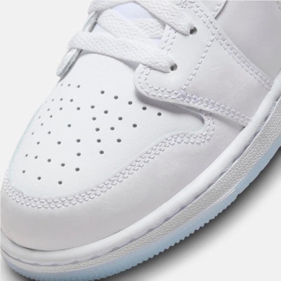 耐克（NIKE）AIR JORDAN 1 LOW SE(GS) 运动鞋 FQ9112-100s477