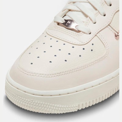 耐克（NIKE） Air Force 1 ’07 LX AF1女子空军一号运动鞋 FV8110-181s477