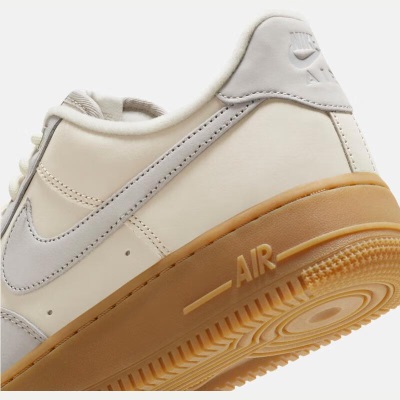 耐克（NIKE）AIR FORCE 1 ’07 WB 男子空军一号运动鞋 FD3365-001s477