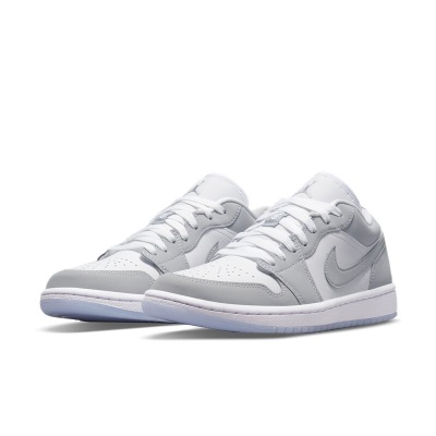 耐克（NIKE）AIR JORDAN 1 LOW AJ1 女子运动鞋刺绣板鞋 DC0774-105s477