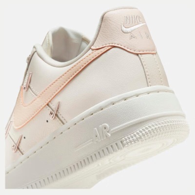 耐克（NIKE） Air Force 1 ’07 LX AF1女子空军一号运动鞋 FV8110-181s477