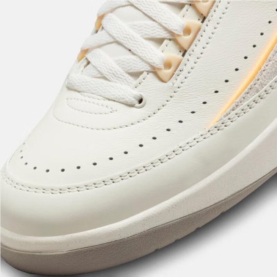 耐克（NIKE）AIR JORDAN 2 RETRO LOW 复刻男子运动鞋s477