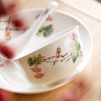 红玫瑰（RED ROSES）鸟语花香田园骨质瓷餐具套装家用碗盘新中式风格送人高档礼品s469