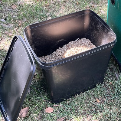 碧奥兰28L收集桶 垫料堆肥收集桶 家庭园艺堆肥收集工具